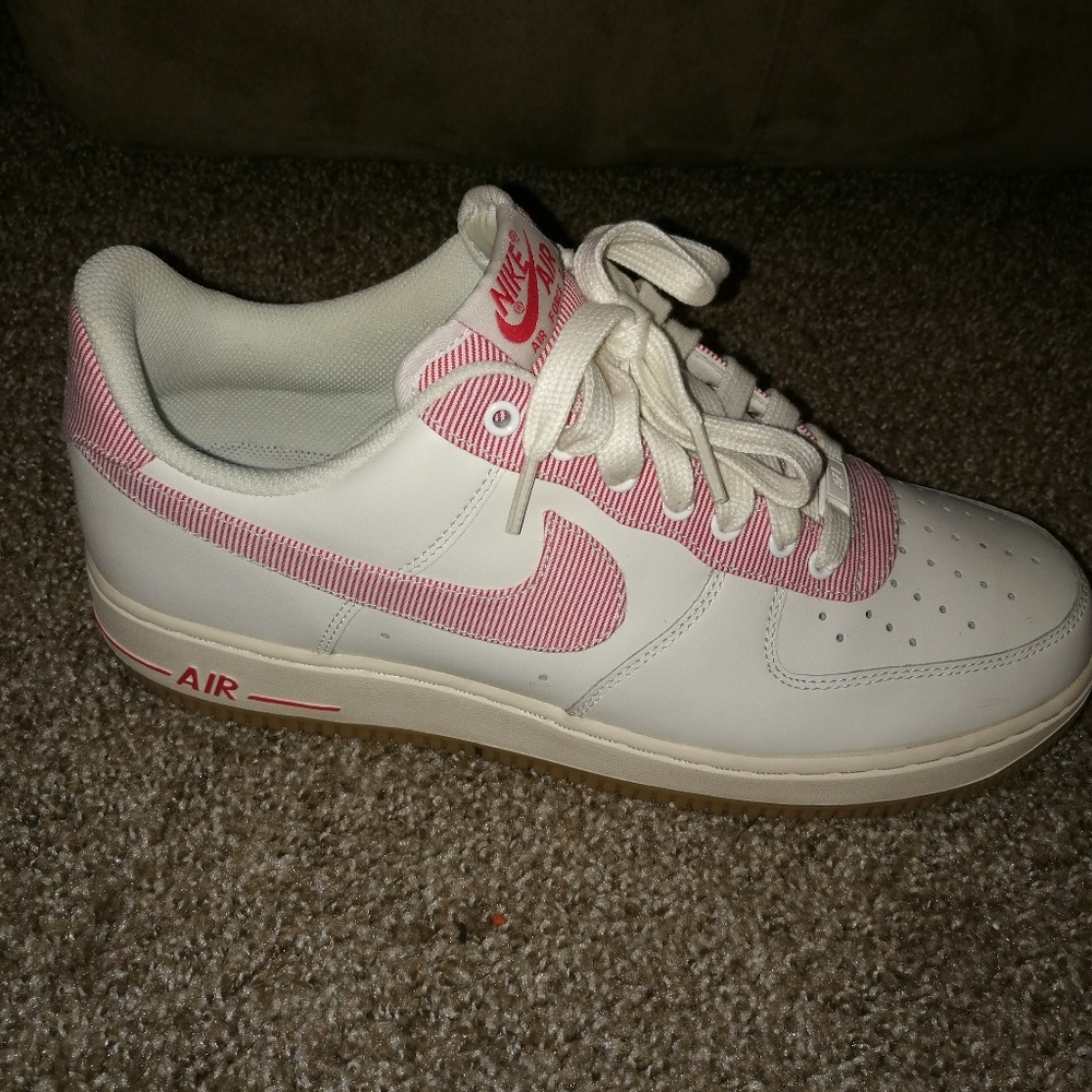 Nike Air Force 1